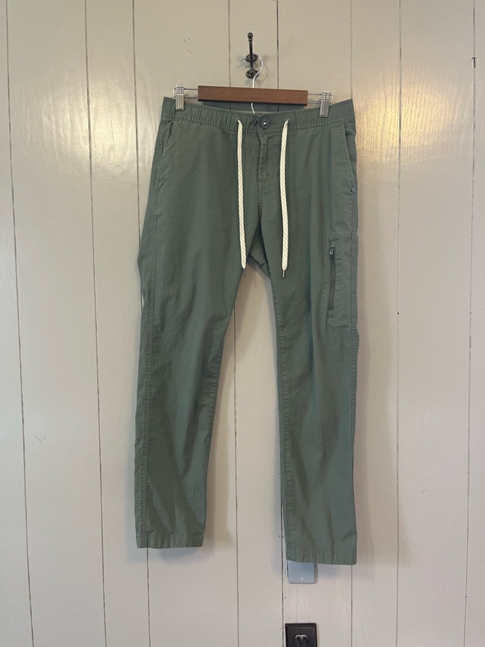 Vuori Ripstop Pants Womens Medium Green Stretch Mid Rise Straight Leg Drawstring